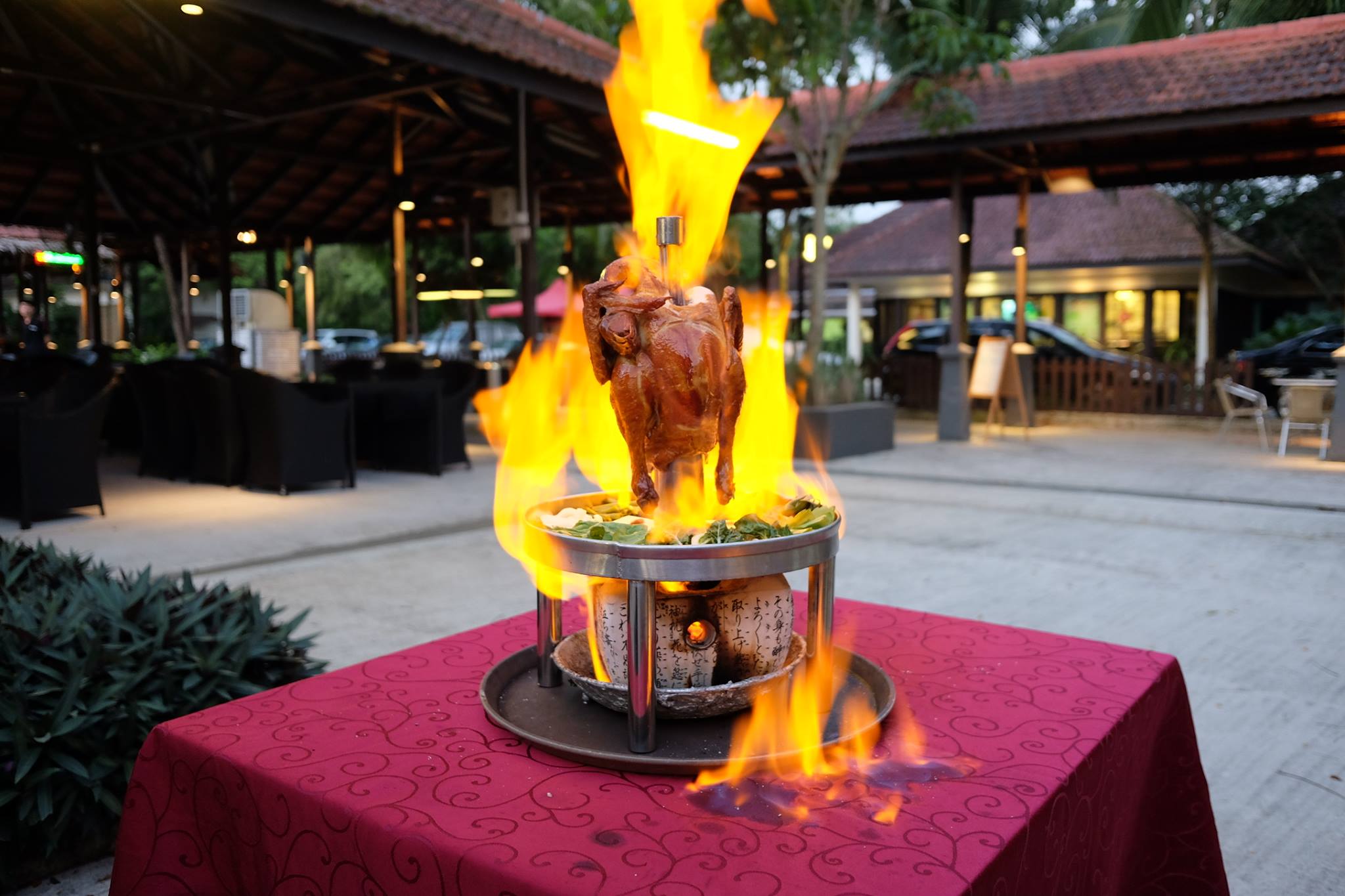 【危険すぎ】シンガポール炎の鶏料理