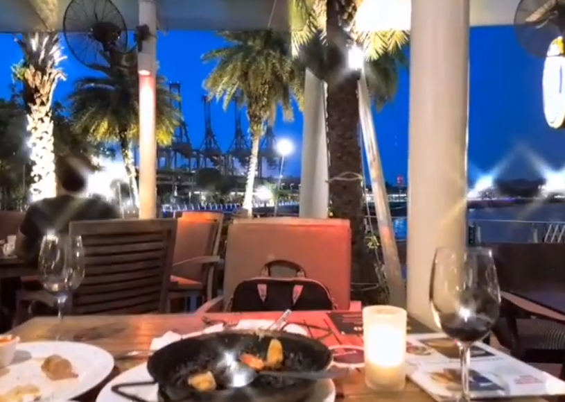 シンガポールスペイン料理 セレニティー の風景は最高だね！ 週末らしい時間過ごせた。