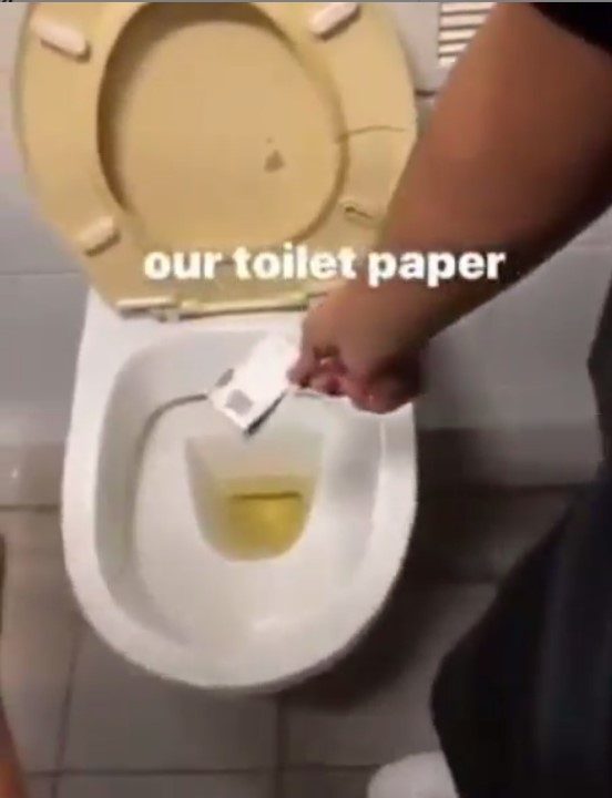 Singapore 50 dollar toilet