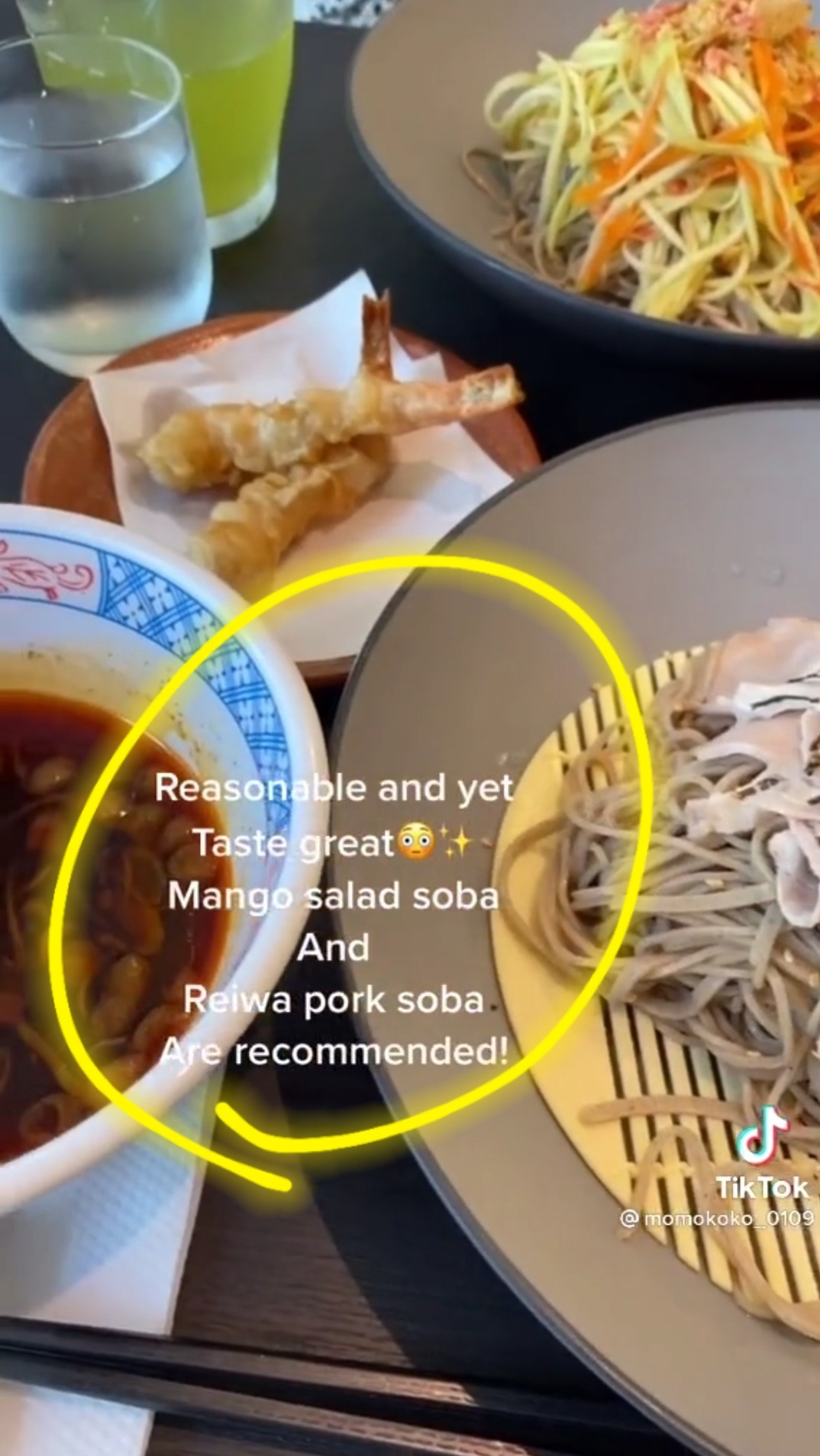 シンガポール 令和そば メニュー TIKTOK 桃子ちゃん