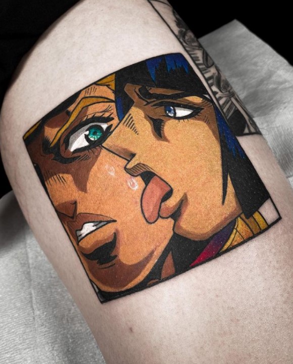 シンガポールで アニメの刺青の彫り師